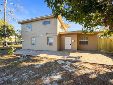 Photo of 650 E Harbor Drive S, St Petersburg, FL 33705 (MLS # TB8494418)