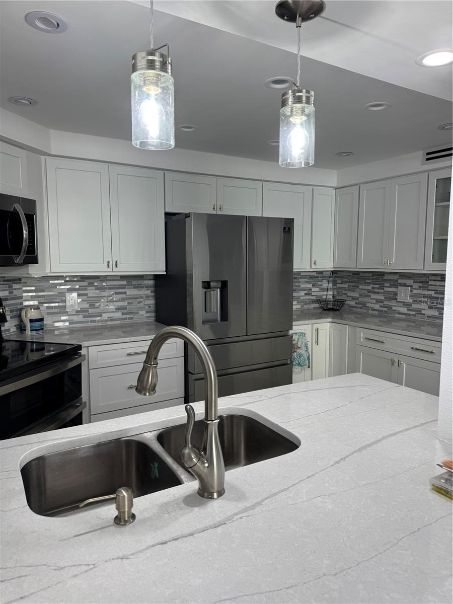 SKIFF POINT CONDO - Residential