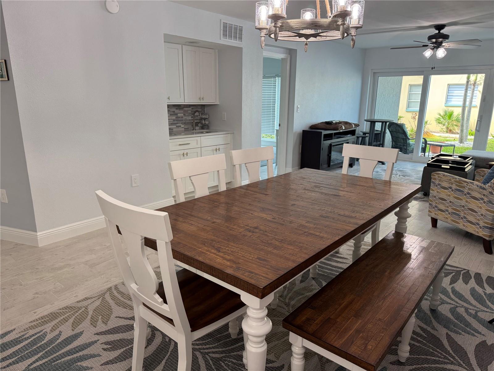 SKIFF POINT CONDO - Residential