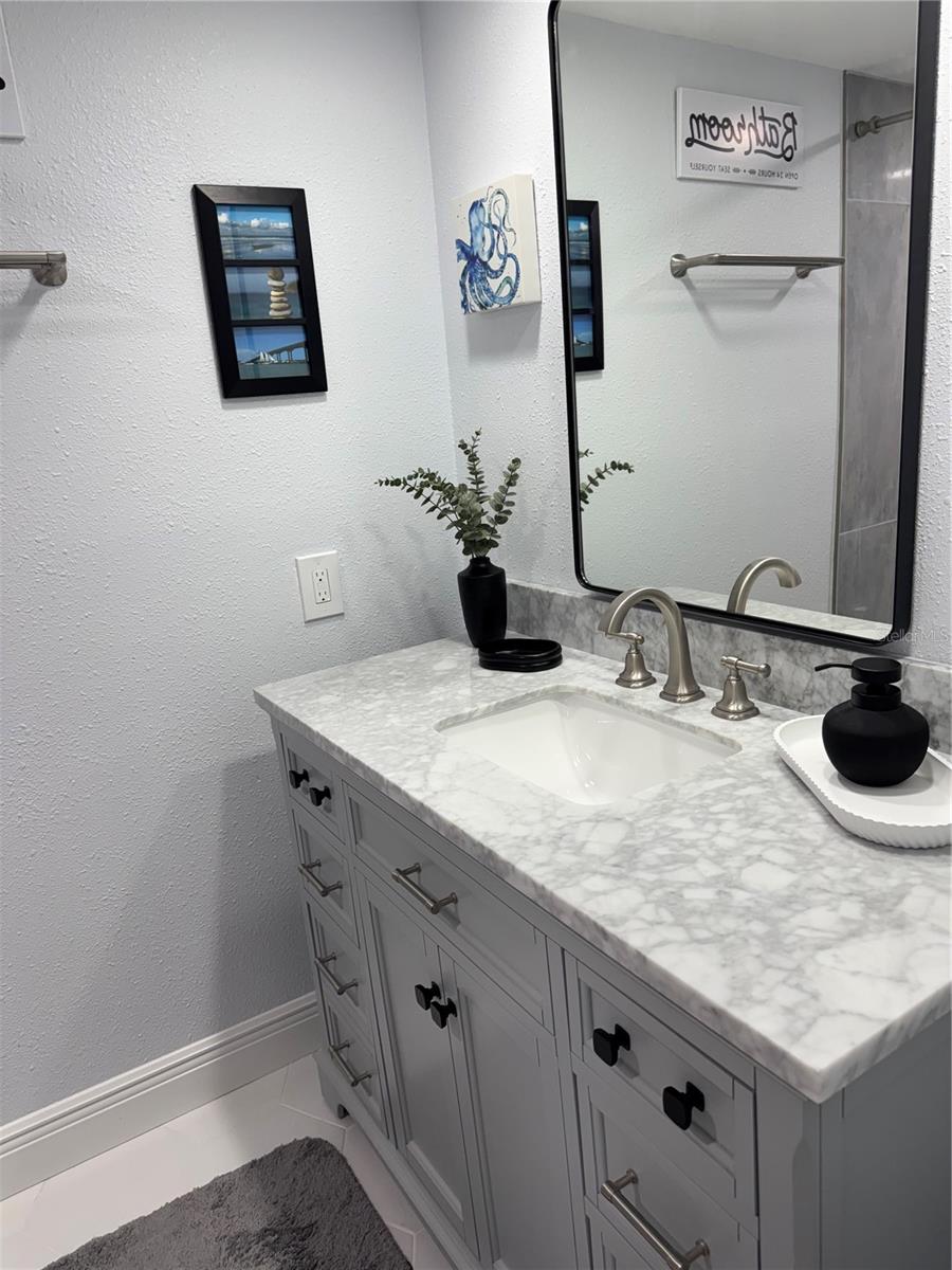 SKIFF POINT CONDO - Residential