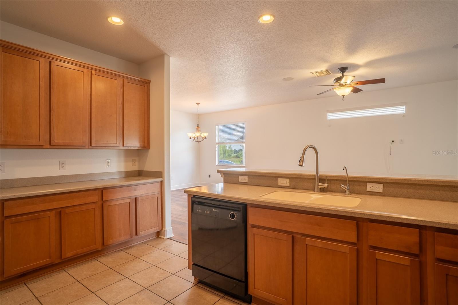 LAKE VAN SUB - Residential Lease