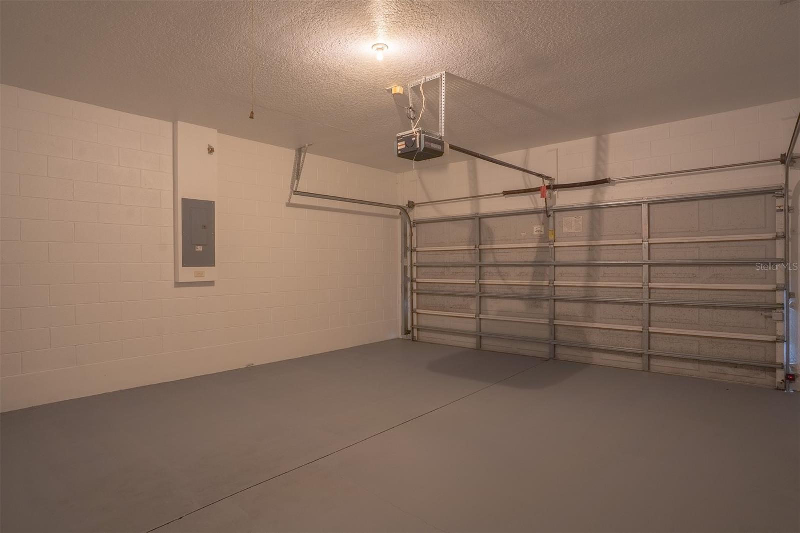 LAKE VAN SUB - Residential Lease