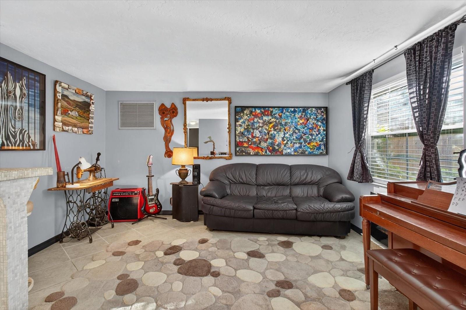 FOREST HILLS - Residential