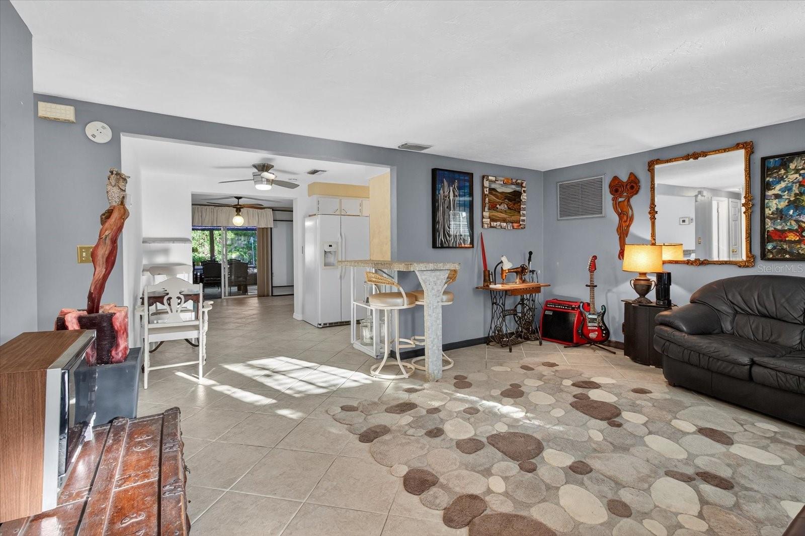 FOREST HILLS - Residential