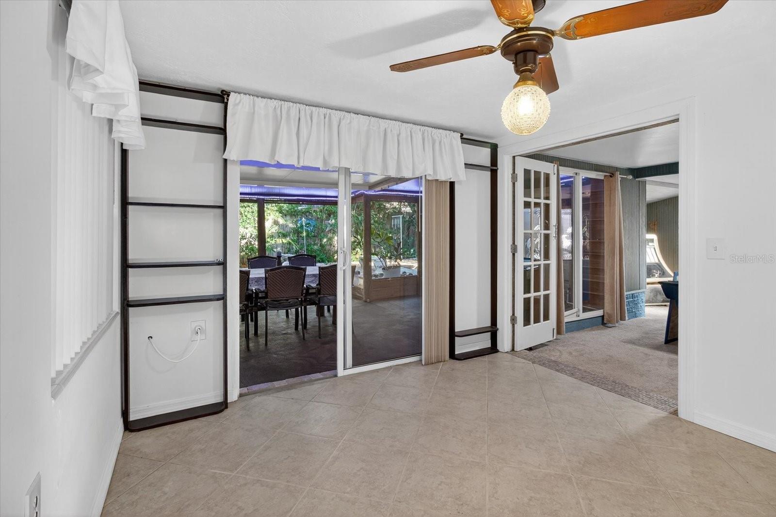 FOREST HILLS - Residential