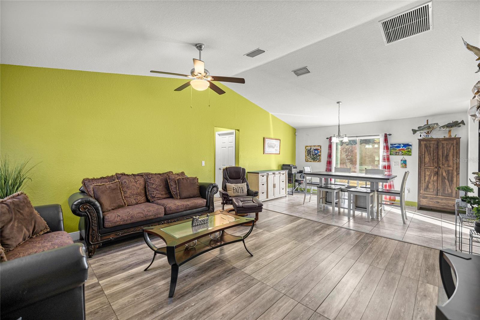 SILVER SPGS SHORES UN 18 - Residential