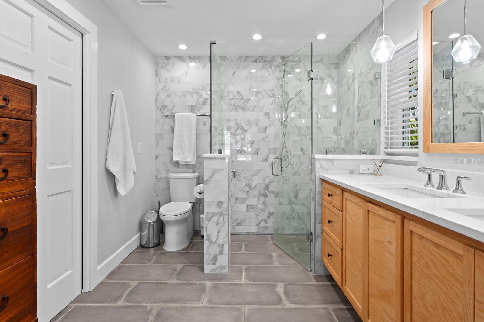 HARBOR ISLE UNIT ONE - Residential