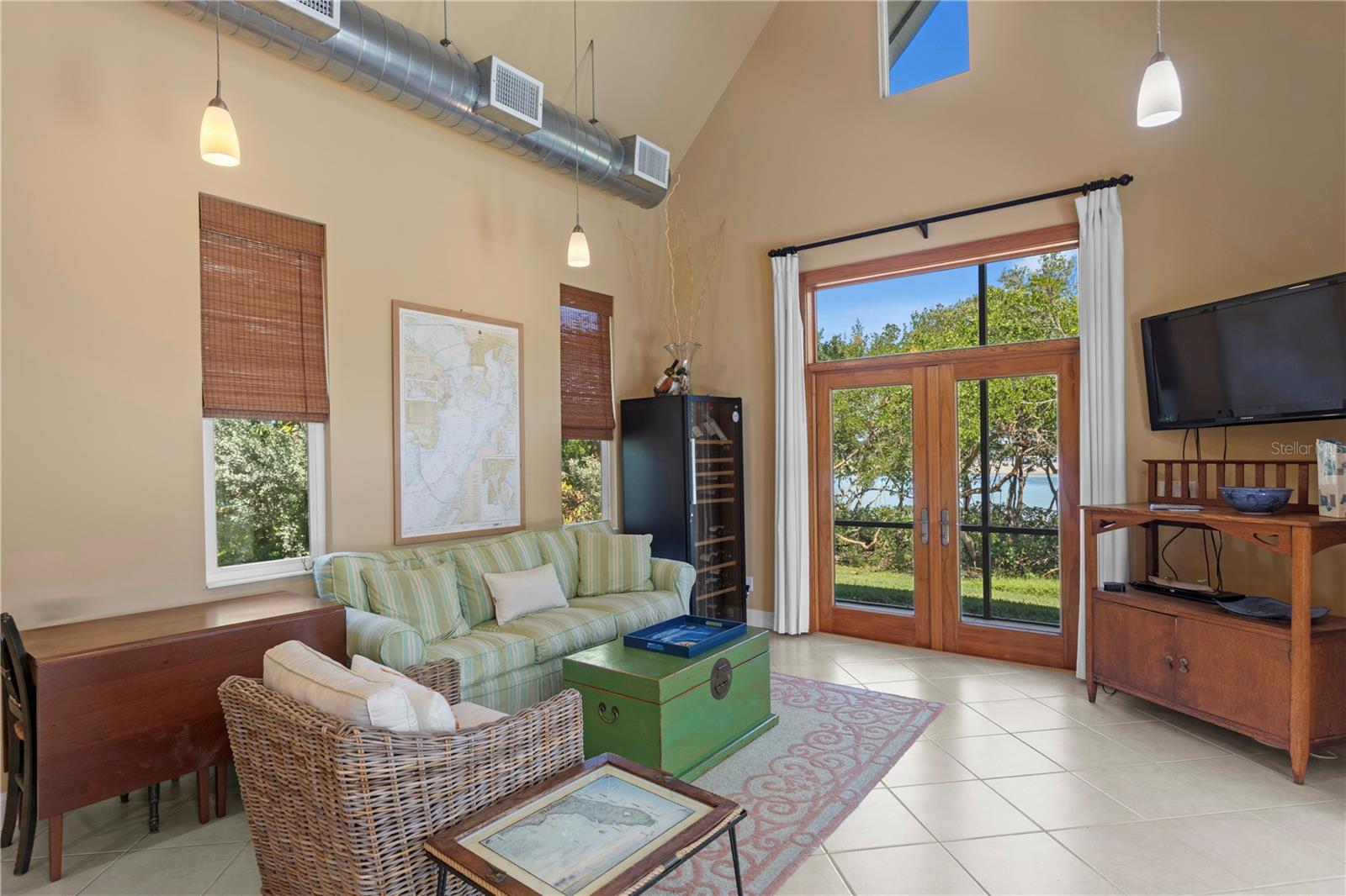 HARBOR ISLE UNIT ONE - Residential