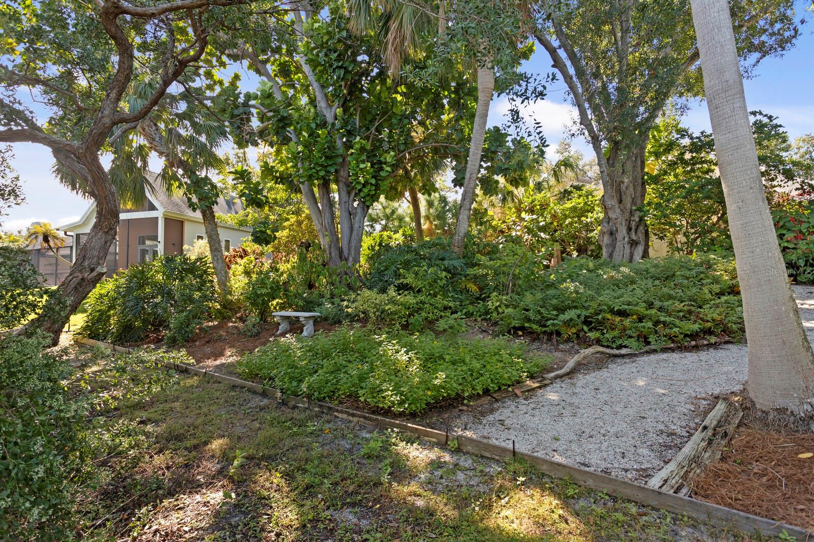 HARBOR ISLE UNIT ONE - Residential