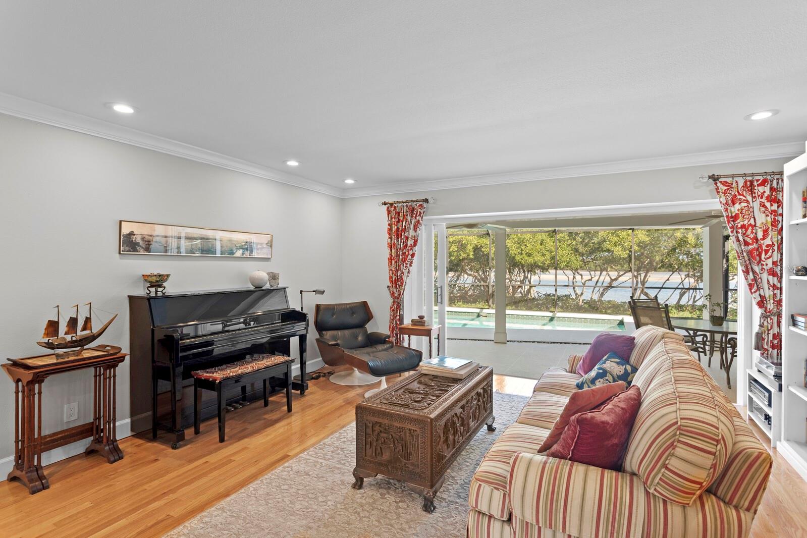 HARBOR ISLE UNIT ONE - Residential