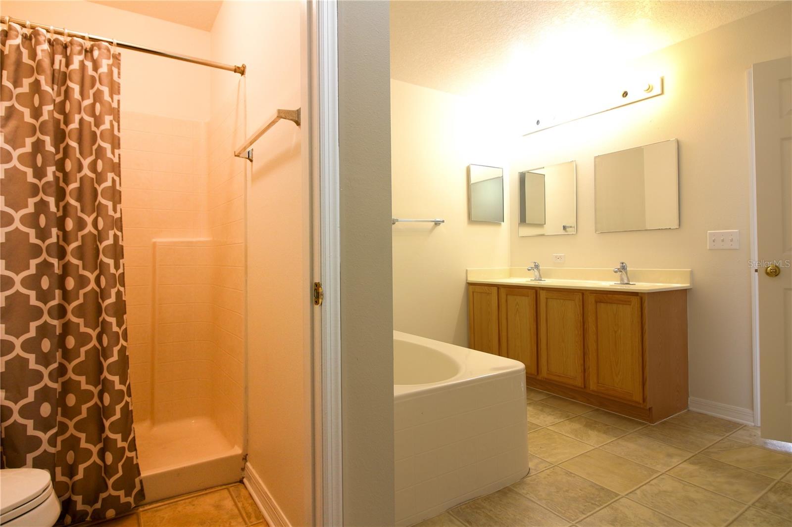 BERKLEY RIDGE PH 01 - Residential Lease