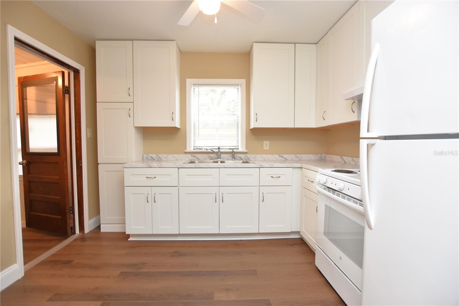 LAKE PARKER HGHTS - Residential Lease