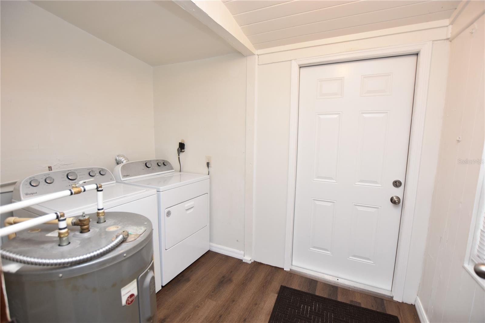 LAKE PARKER HGHTS - Residential Lease