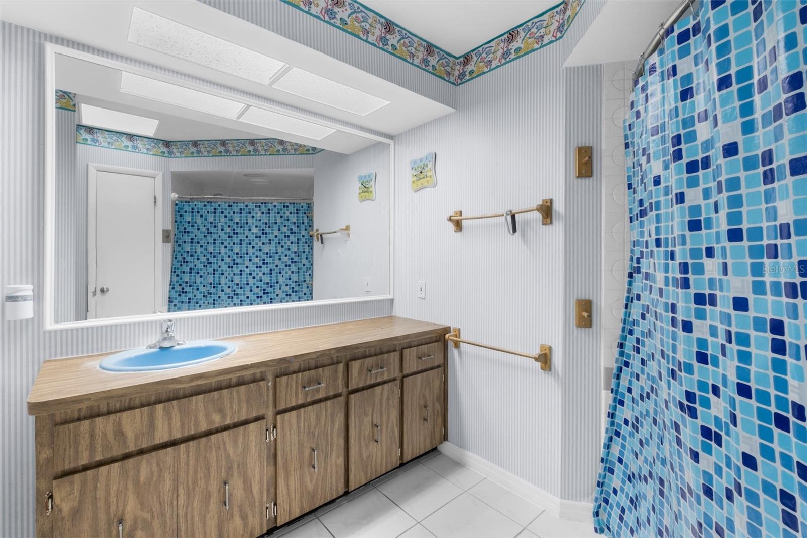 OAK RIDGE - Residential