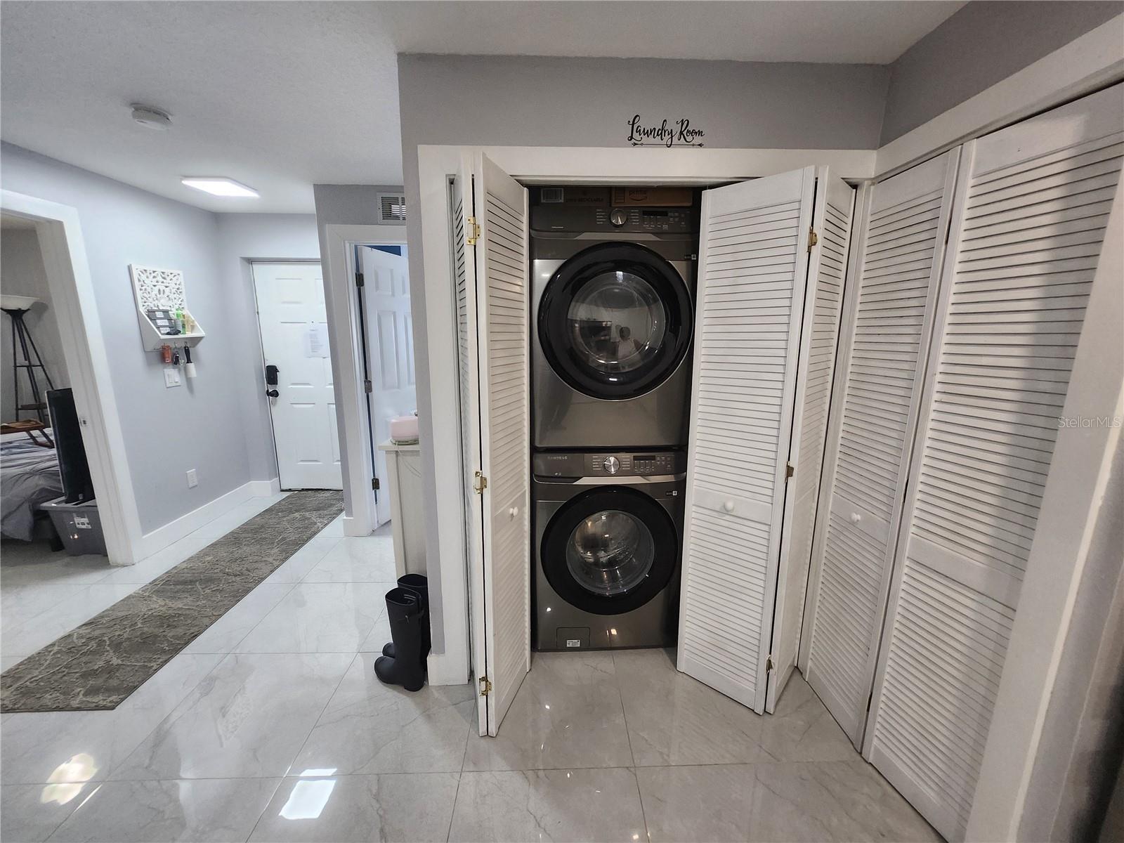 GRAND PALMS CONDO 4 PH 2 - Residential Lease