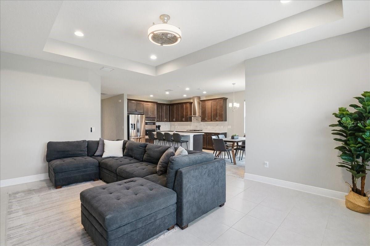 SWEETWATER AT LAKEWOOD RANCH PH I & II - Residential