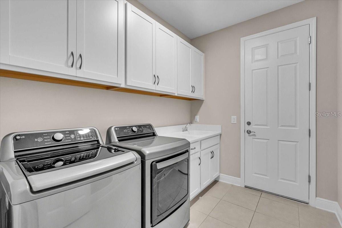 SWEETWATER AT LAKEWOOD RANCH PH I & II - Residential