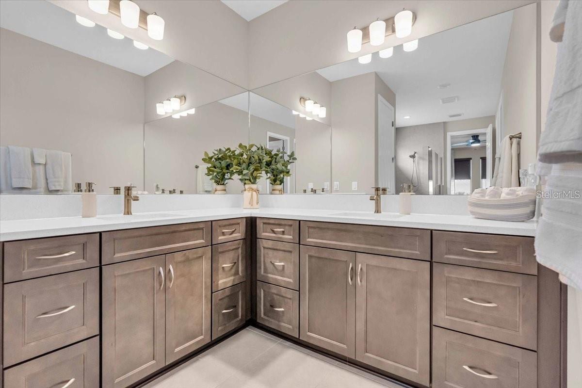 SWEETWATER AT LAKEWOOD RANCH PH I & II - Residential