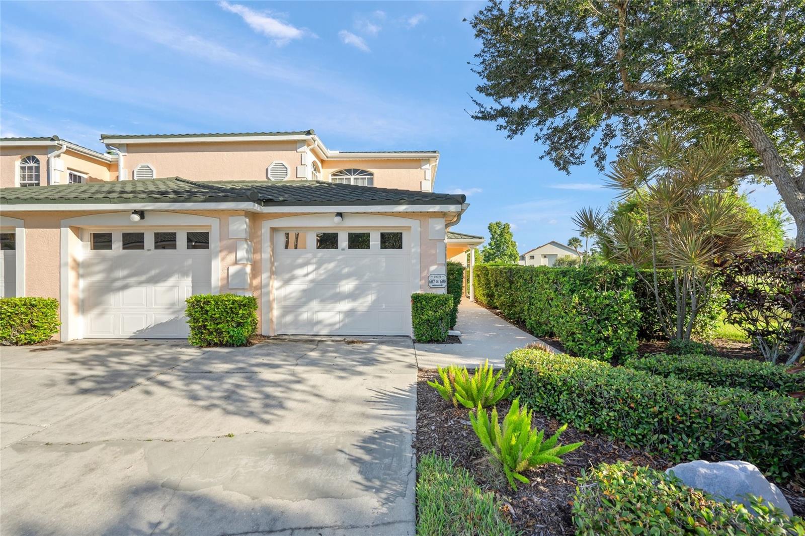 607 GONDOLA PARK DRIVE 607, VENICE, FL, 34292 1 607 GONDOLA PARK DRIVE 607