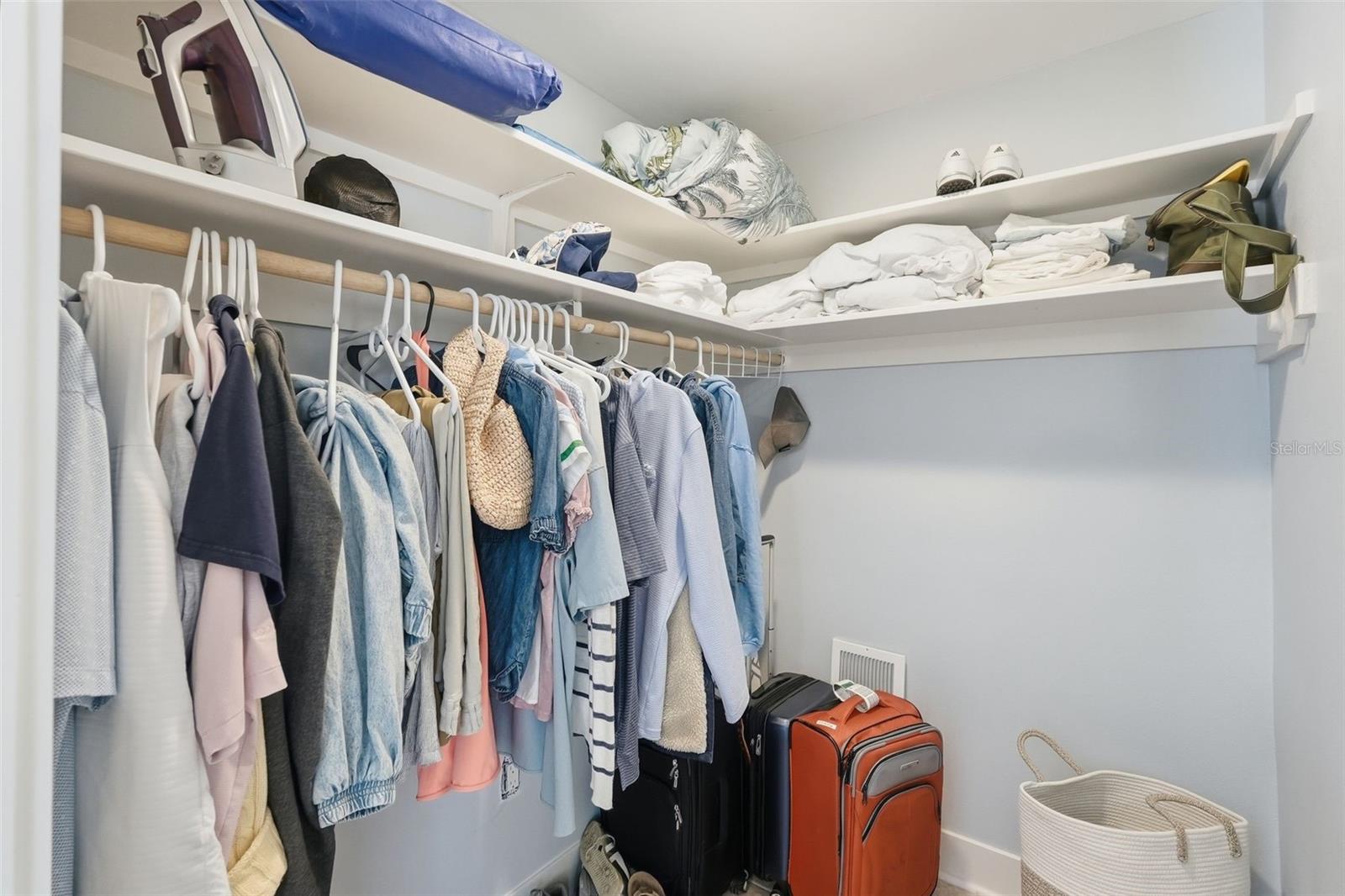 VINA-DEL-MAR SEC 4 - Residential