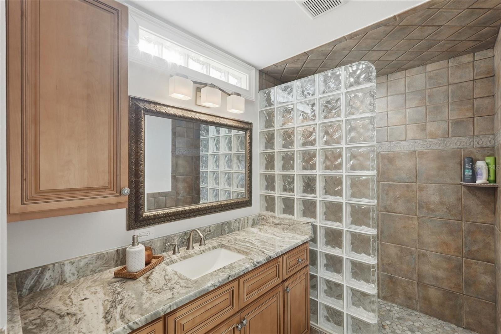 VINA-DEL-MAR SEC 4 - Residential