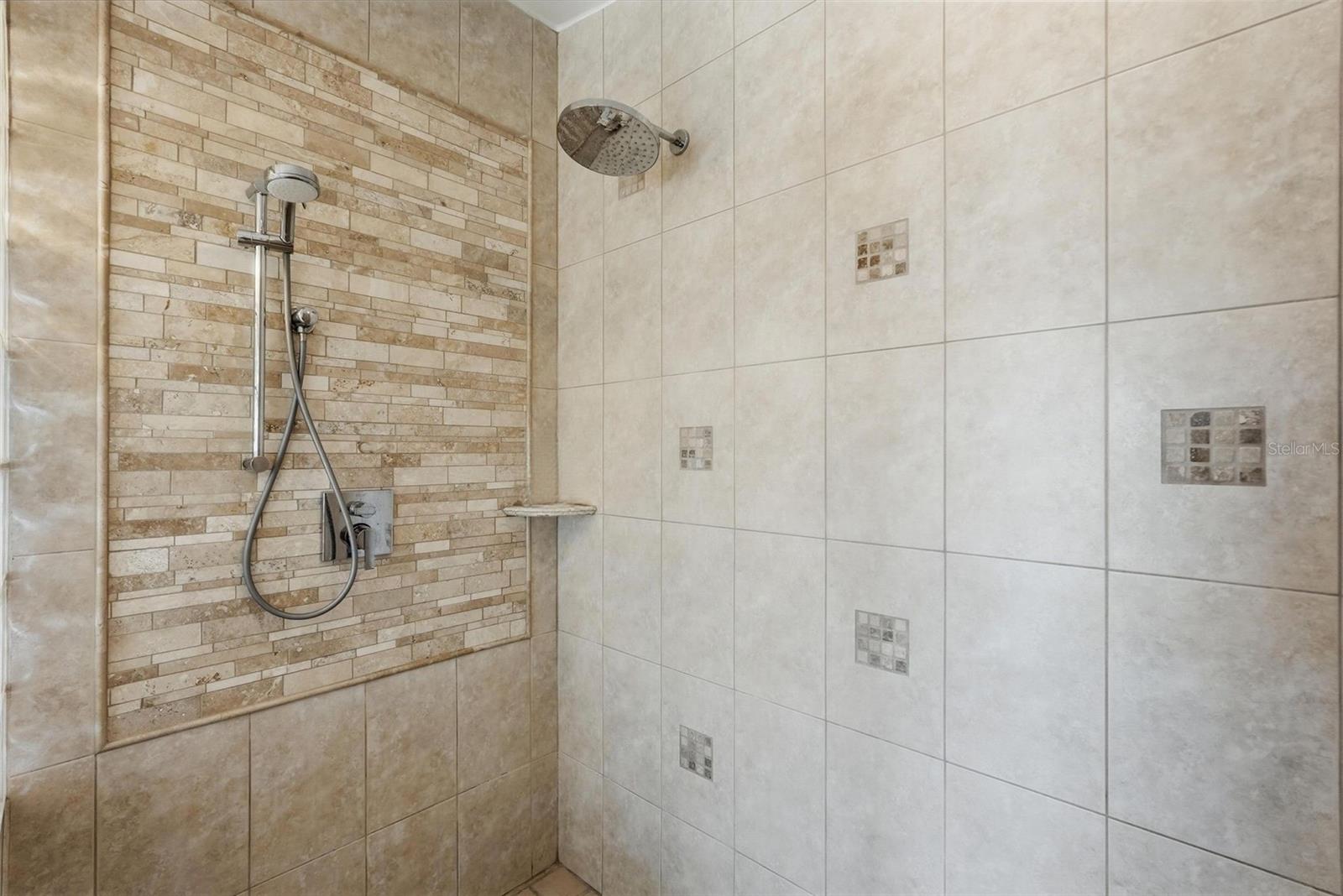 VINA-DEL-MAR SEC 4 - Residential