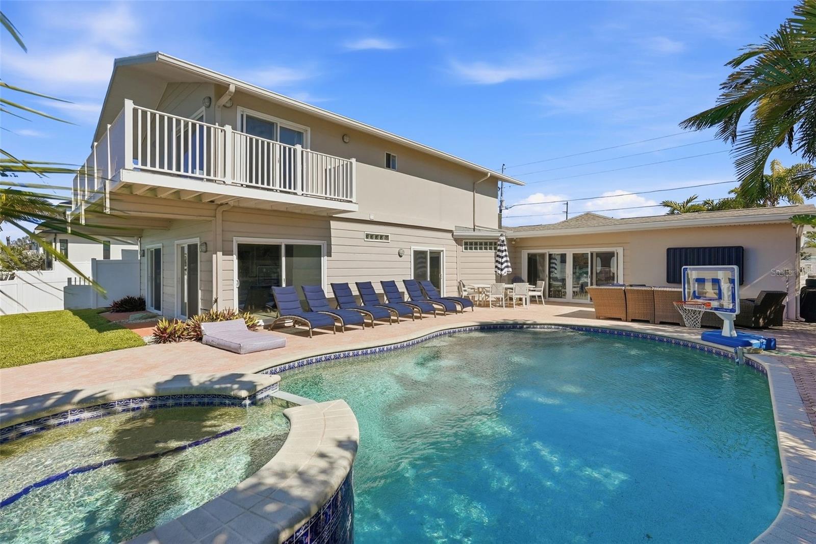 VINA-DEL-MAR SEC 4 - Residential