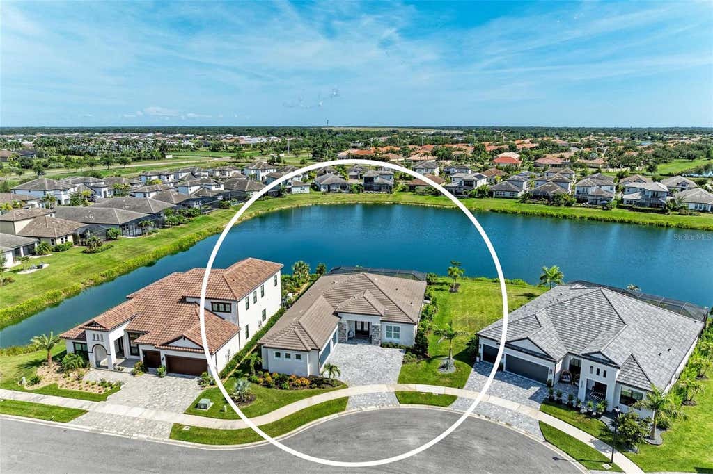 Photo of 8533 Beechlake Court, Sarasota, FL 34240 (MLS # A4694964)