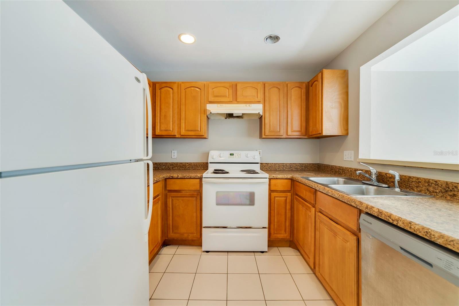 SUTTON RIDGE PH 02 - Residential