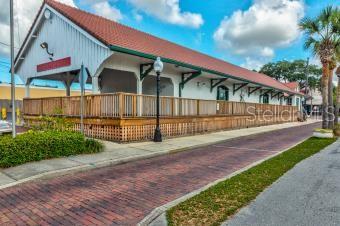 SEA BREEZE ISLAND - Land