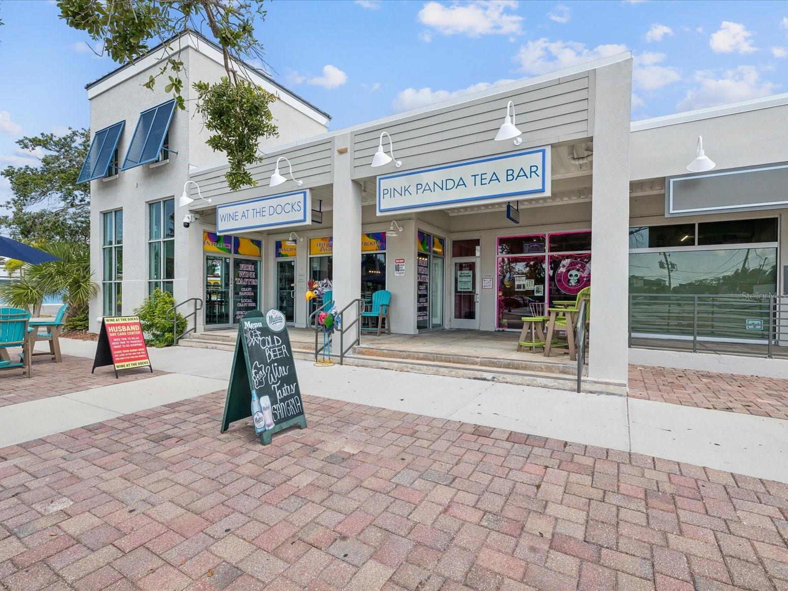 SEA BREEZE ISLAND - Land