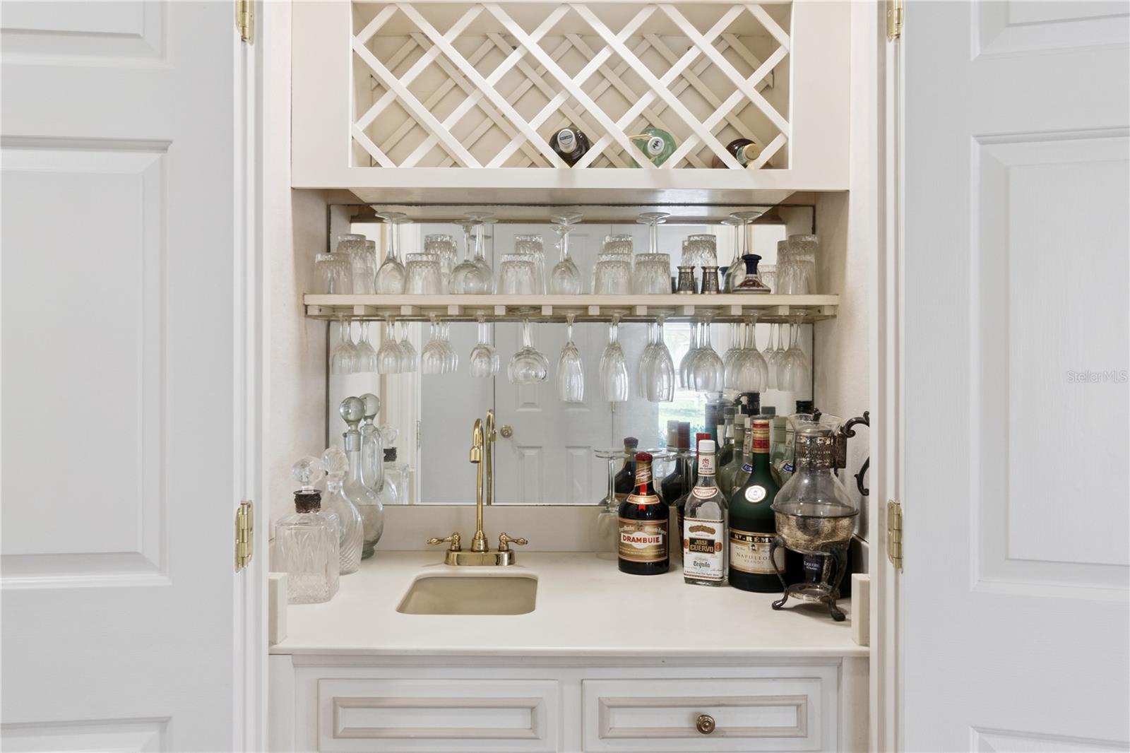 BAY HILL VILLAGE SOUTH & EAST CONDO - Residential