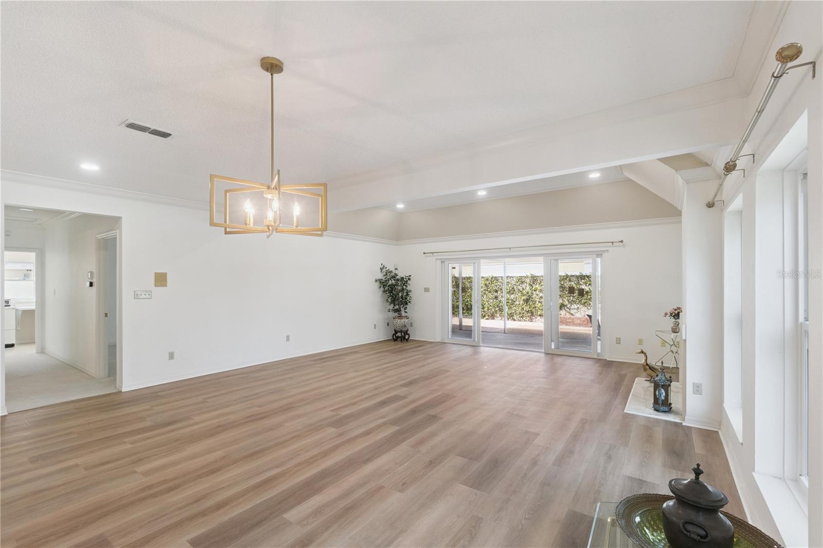 BAY HILL VILLAGE SOUTH & EAST CONDO - Residential