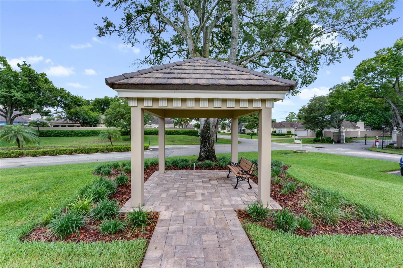 BAY HILL VILLAGE SOUTH & EAST CONDO - Residential