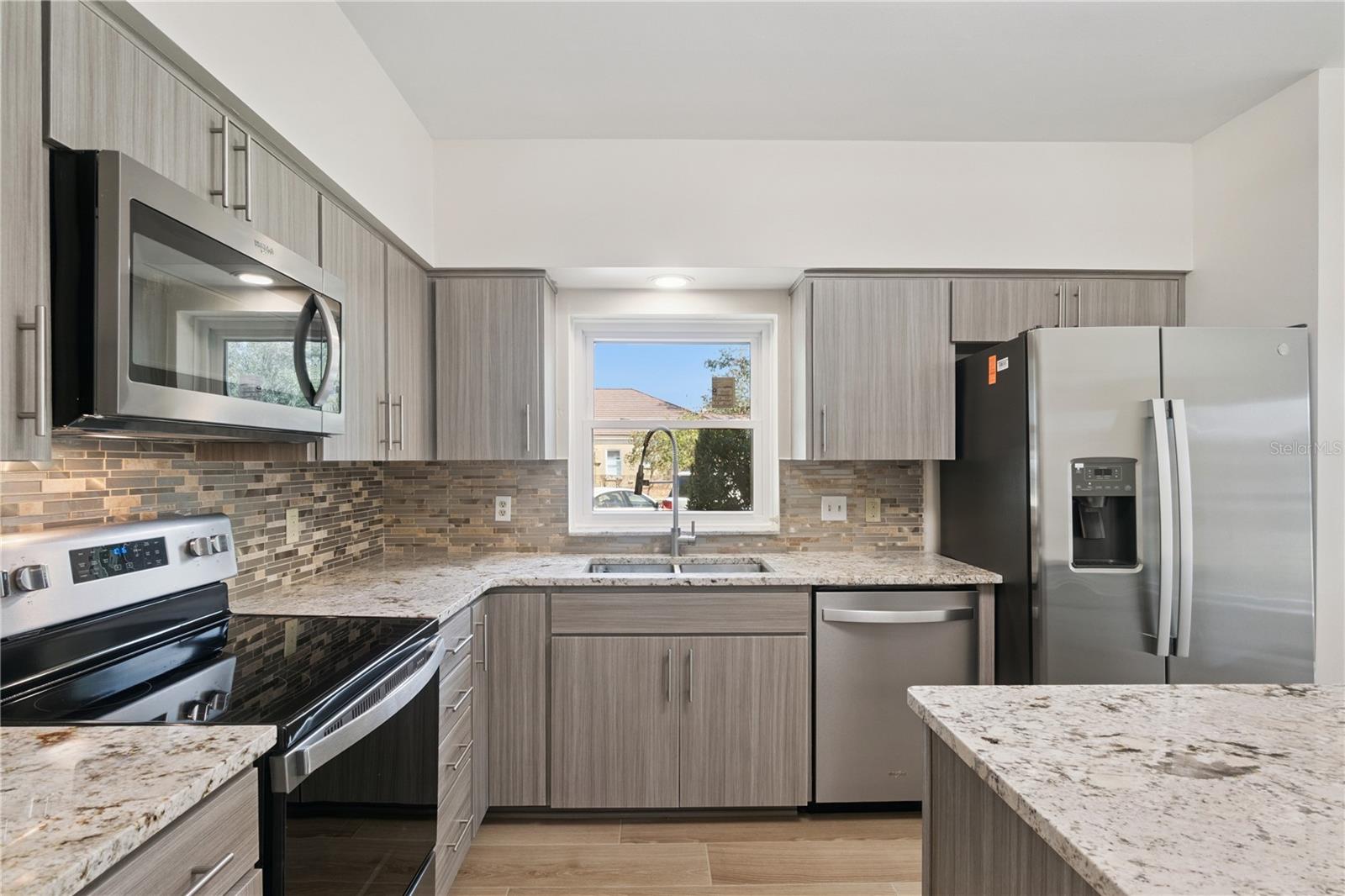 6034 JAMESTOWN PARK 109