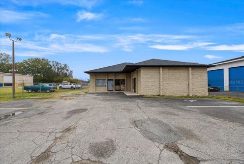 Tiny photo for 2733 SE 58th Avenue, Ocala, FL 34480 (MLS # OM718443)