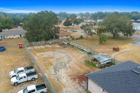 Tiny photo for 2733 SE 58th Avenue, Ocala, FL 34480 (MLS # OM718443)