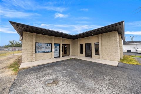 Tiny photo for 2733 SE 58th Avenue, Ocala, FL 34480 (MLS # OM718443)