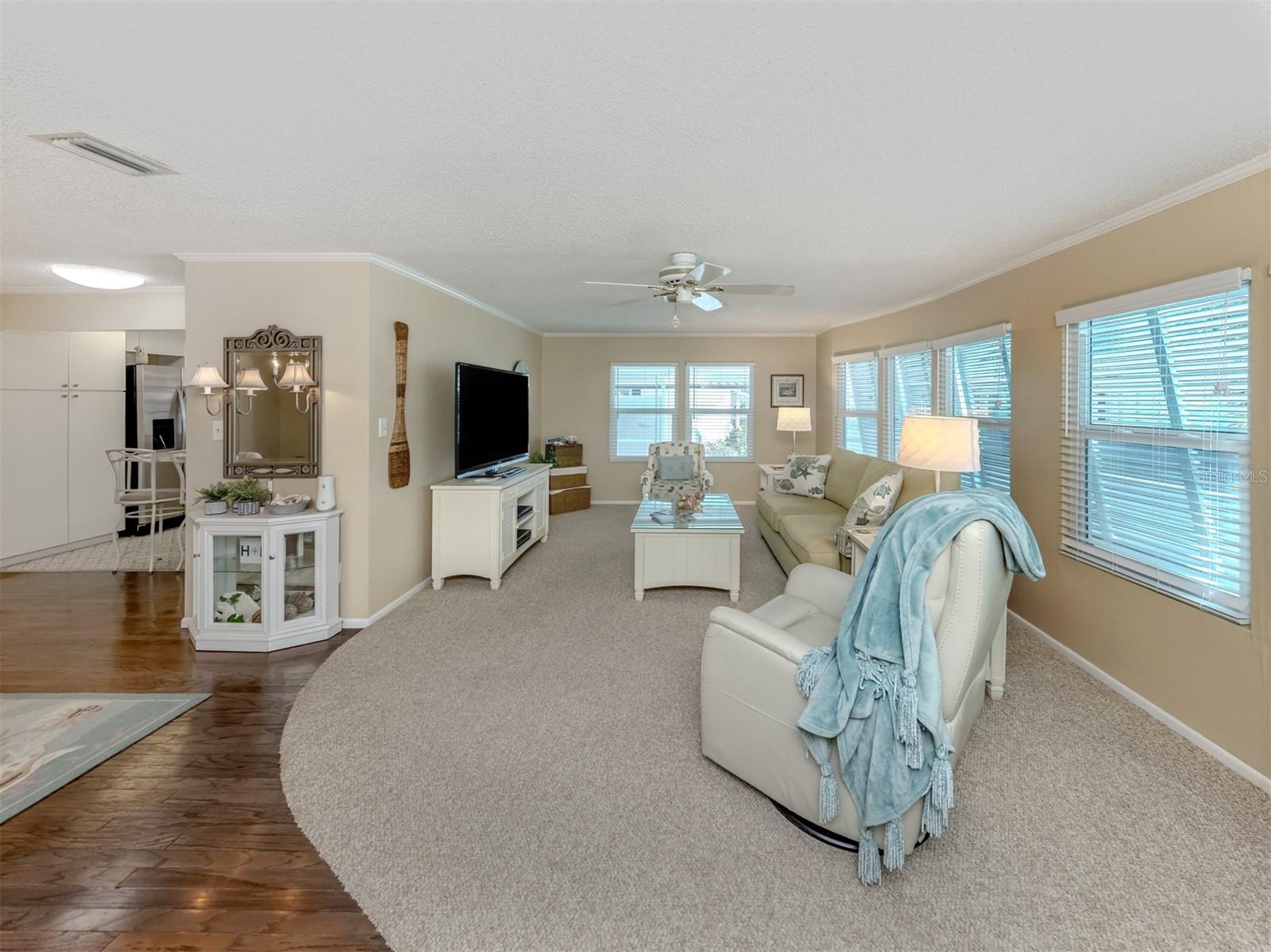 VENICE ISLE - Residential