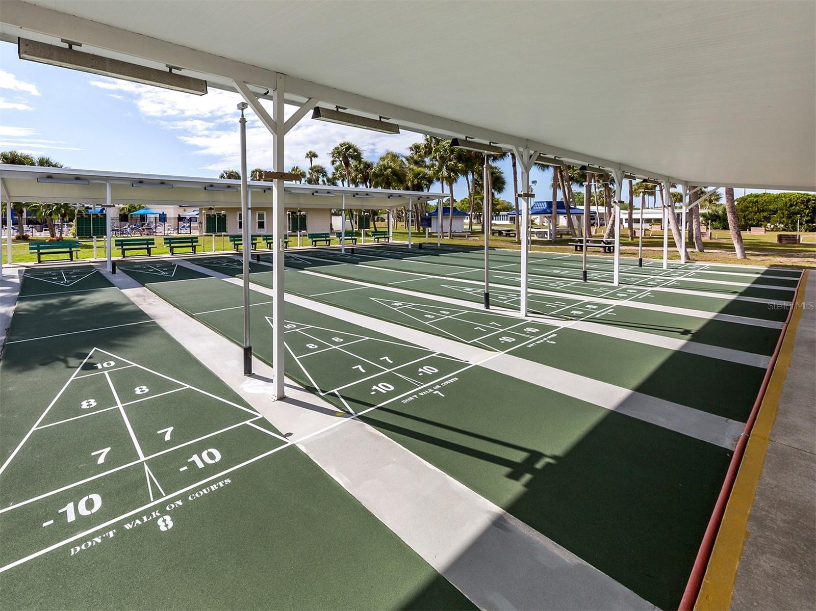 VENICE ISLE - Residential