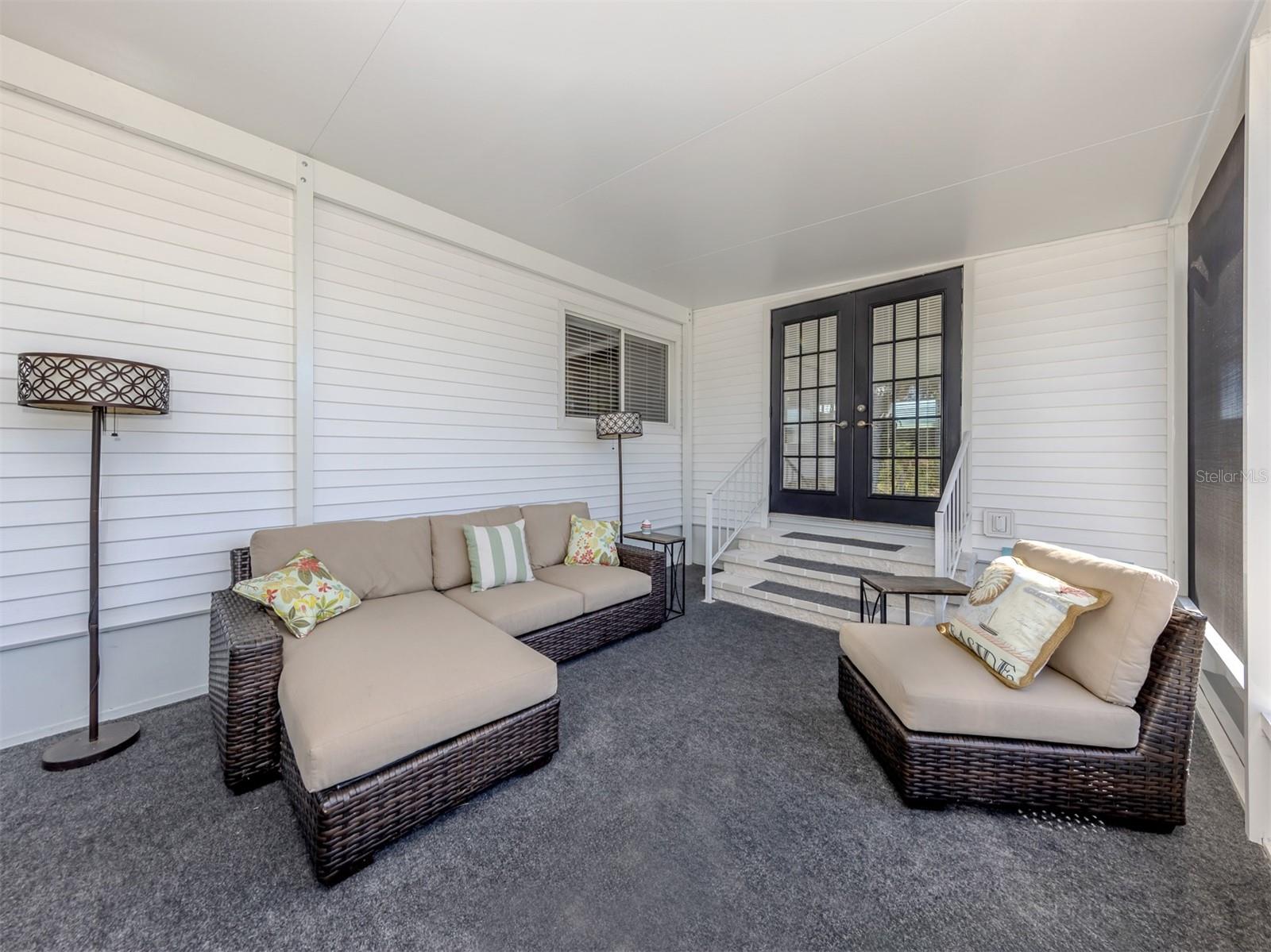 VENICE ISLE - Residential