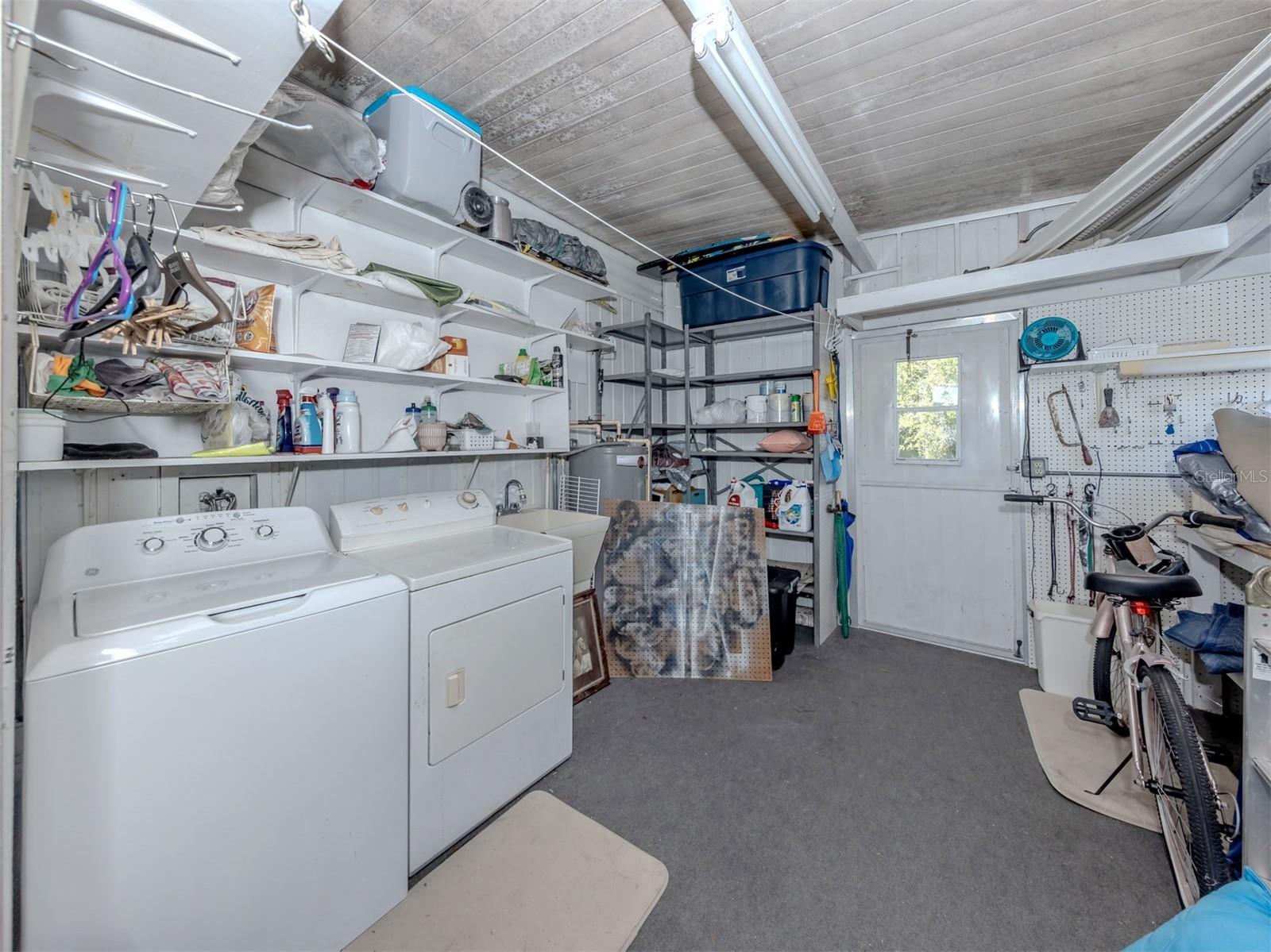 VENICE ISLE - Residential