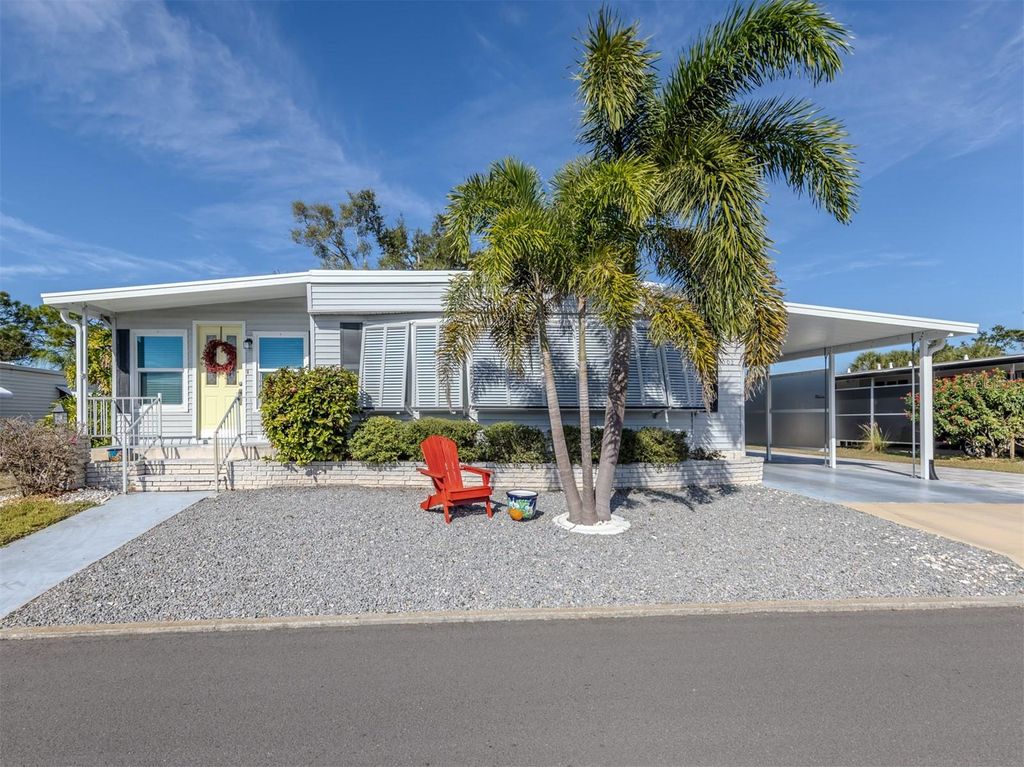 Photo of 1002 Jolanda Circle, Venice, FL 34285 (MLS # N6141936)