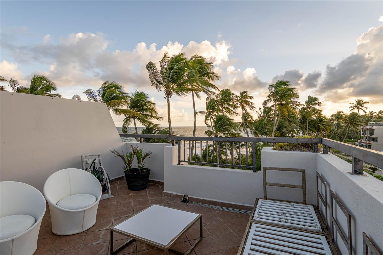 CRESCENT COVE CLUB CONDOMINIUM - Residential