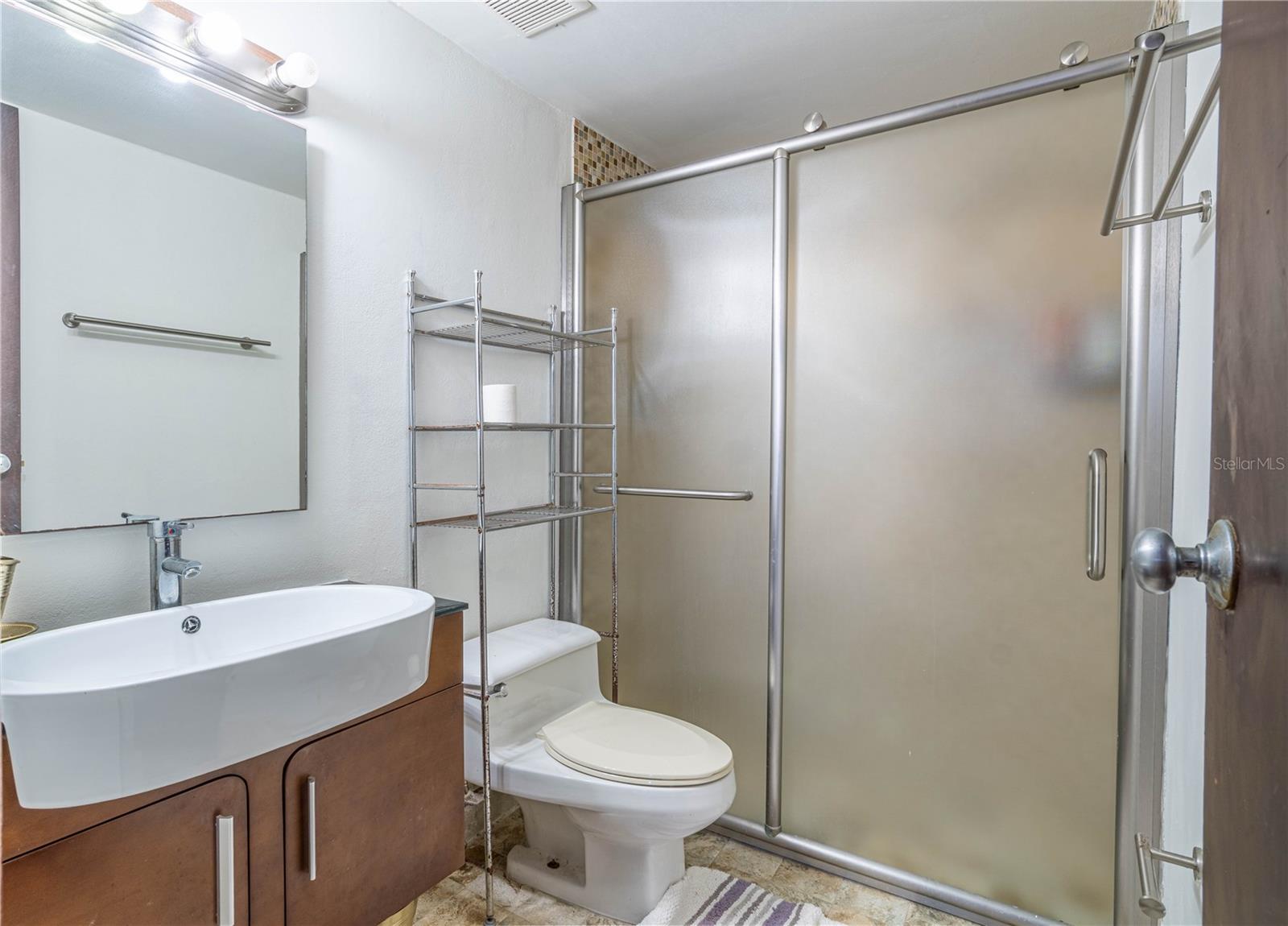 CRESCENT COVE CLUB CONDOMINIUM - Residential