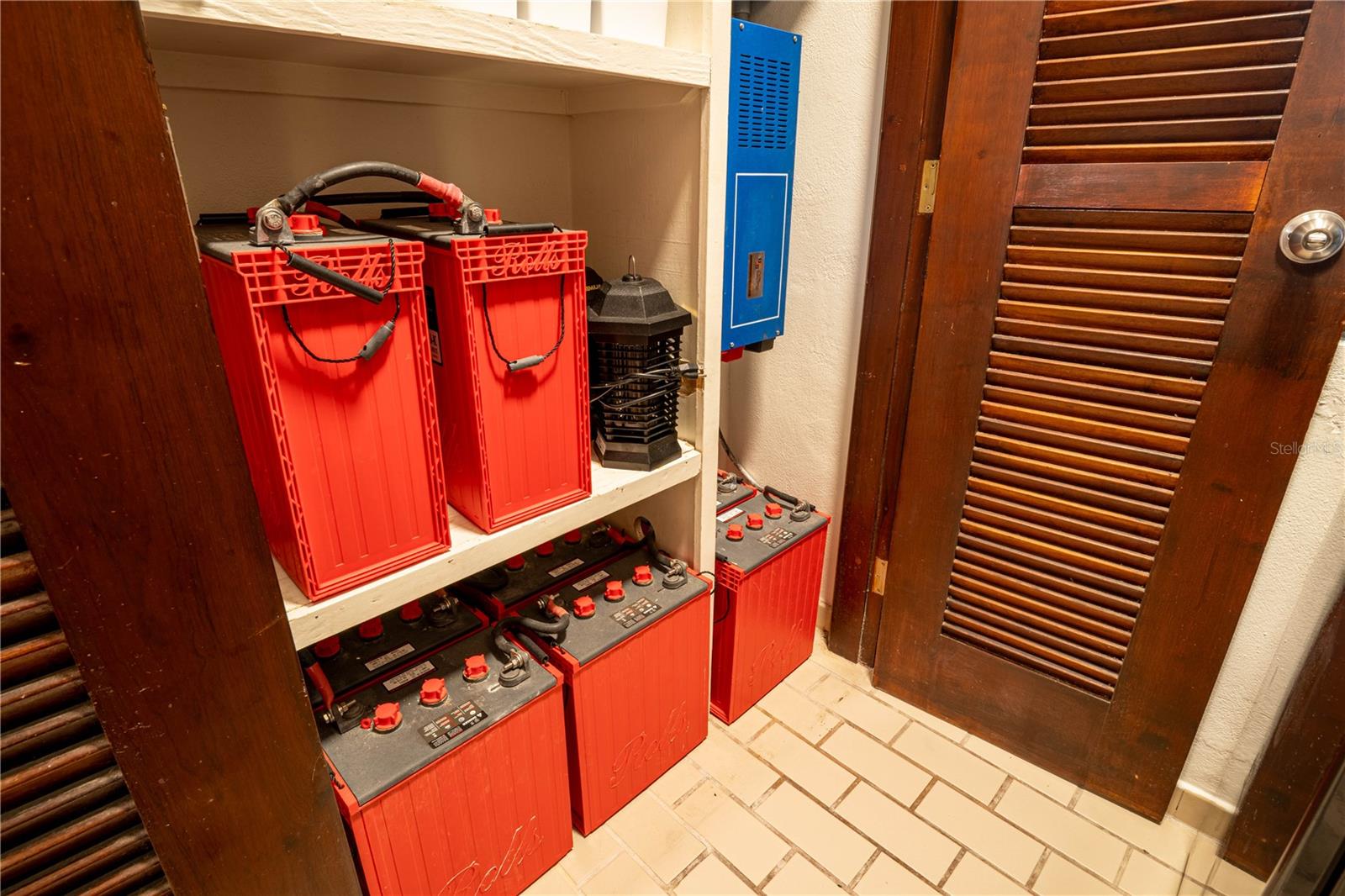 CRESCENT COVE CLUB CONDOMINIUM - Residential