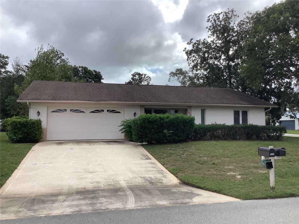 Photo of 7046 Windmere Road, Brooksville, FL 34602 (MLS # TB8435633)