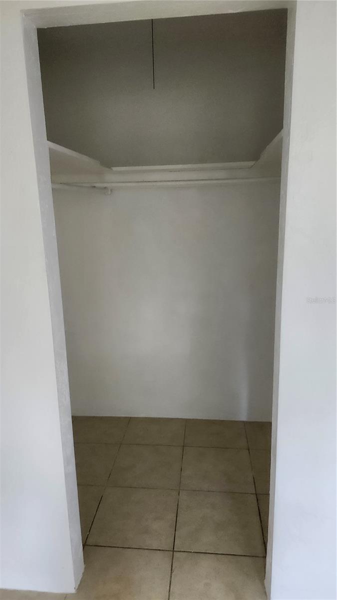 MASON & CARSWELLS HOLLY HIL - Residential Lease