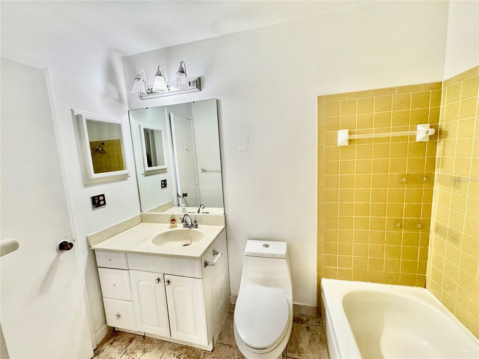 NORTH PORT CHARLOTTE COUNTRY CLUB - Residential