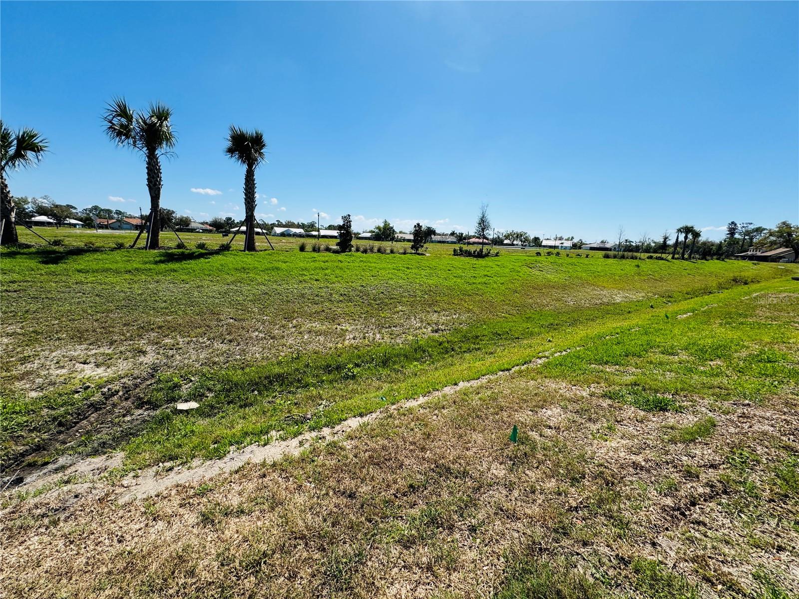 NORTH PORT CHARLOTTE COUNTRY CLUB - Residential